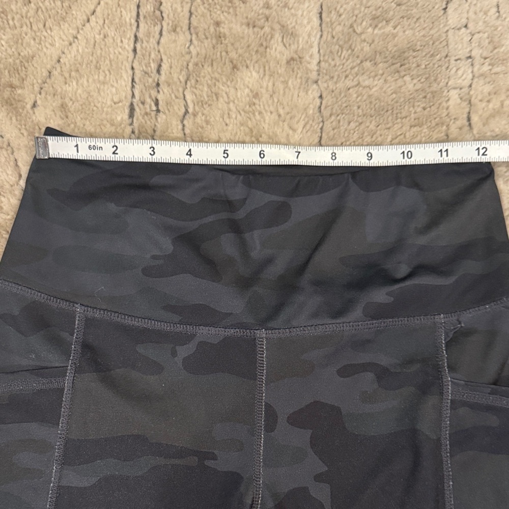 Reebok Women’s Black Camouflage Leggings Size XS - Picture 5 of 6